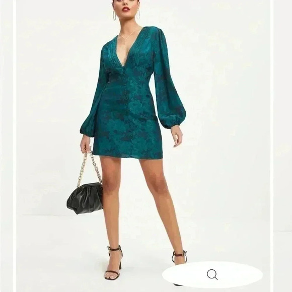 Fate Rare Kind Floral Mini Dress NWT XS - Picture 1 of 8